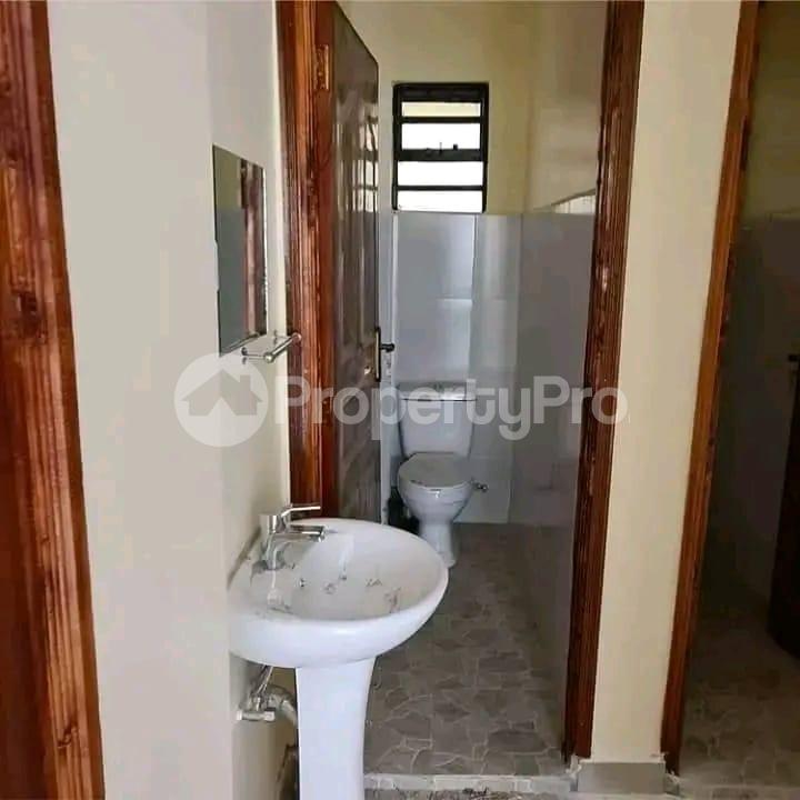2 bedroom Bungalow Houses for rent Komarock Nairobi (PID 2AKVR