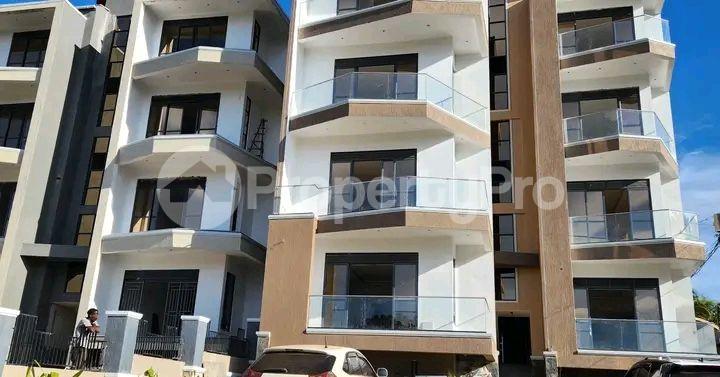 1 bedroom mini flat  Apartment Block Apartment for rent Kulambilo road Kampala Central - 3