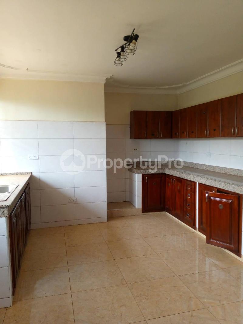 3 bedroom Apartment Block Apartment for rent Kulambilo road Kampala Central - 1