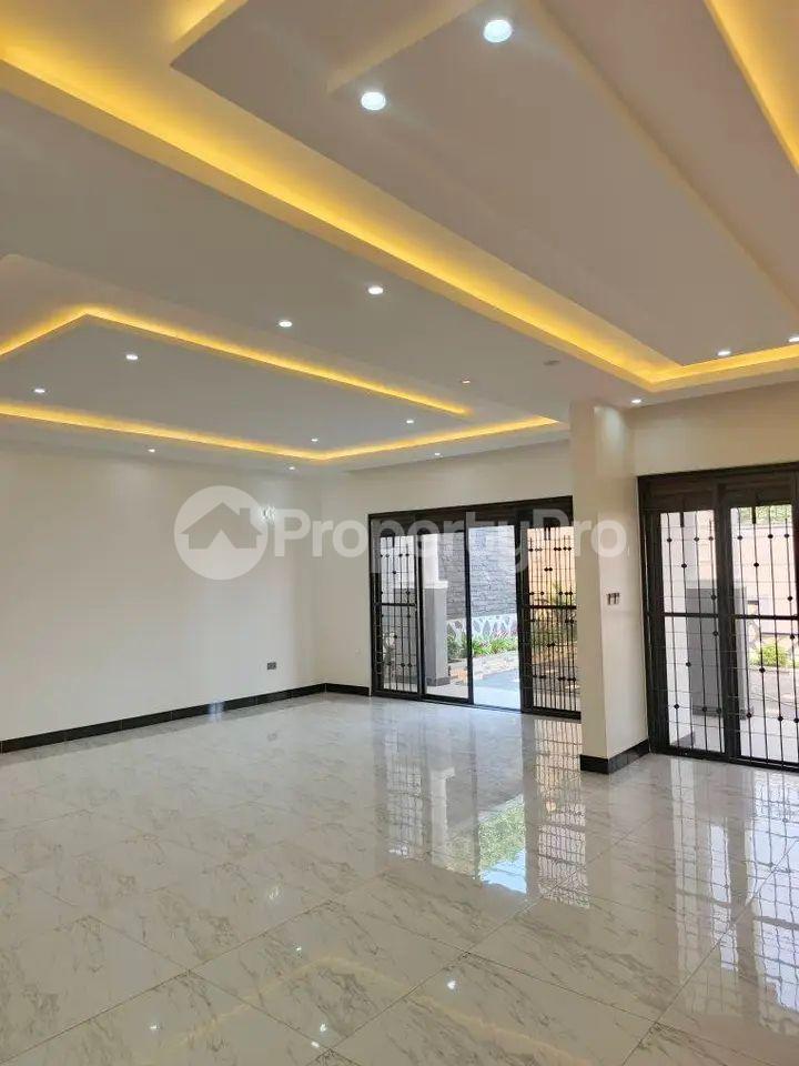 3 bedroom Apartment Block Apartment for rent Kulambilo road Kampala Central - 1