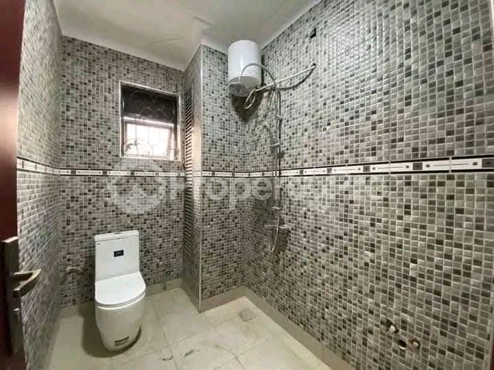 3 bedroom Apartment Block Apartment for rent Kulambilo road Kampala Central - 8