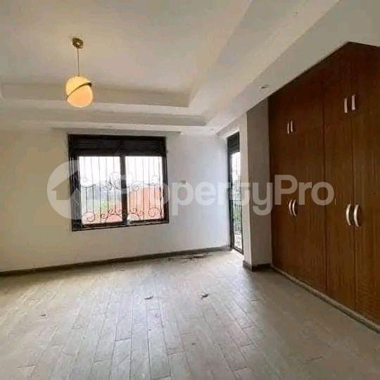 3 bedroom Apartment Block Apartment for rent Kulambilo road Kampala Central - 0