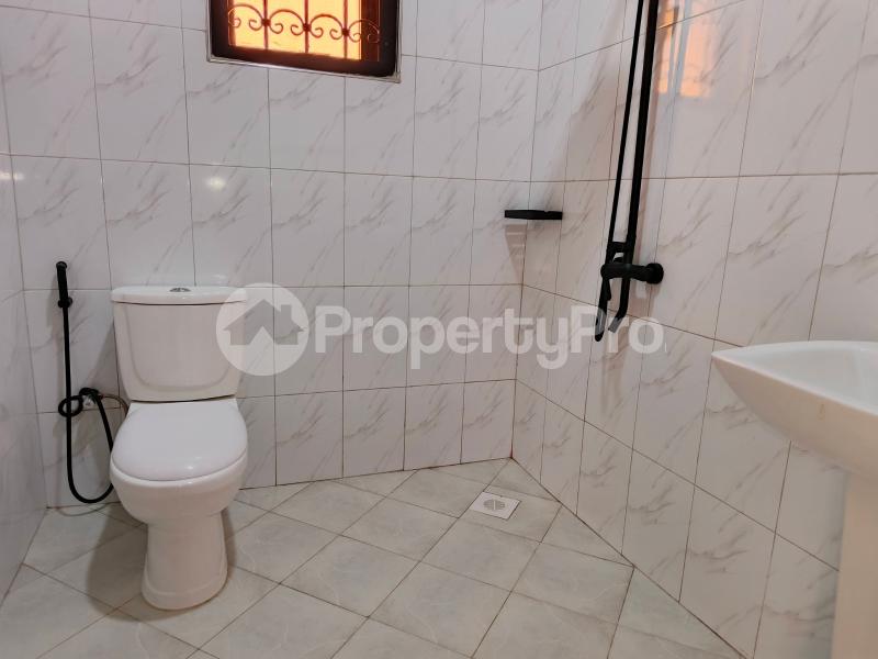 3 bedroom Apartment Block Apartment for rent Kungu road Wakiso Central - 5