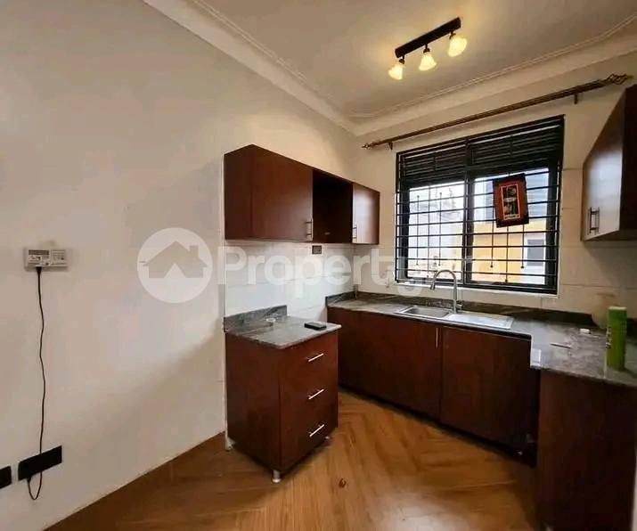 1 bedroom mini flat  Apartment Block Apartment for rent Kungu road Kampala Central - 7