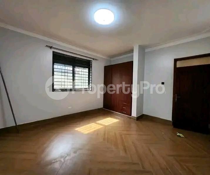 1 bedroom mini flat  Apartment Block Apartment for rent Kungu road Kampala Central - 8