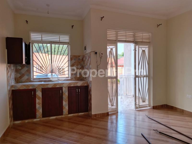 1 bedroom mini flat  Bungalow Apartment for rent kyaliwajjala road Wakiso Central - 7