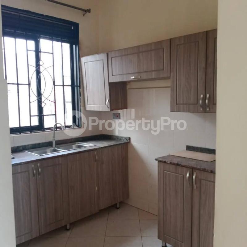 2 bedroom Apartment Block Apartment for rent kyaliwajjala road Wakiso Central - 4