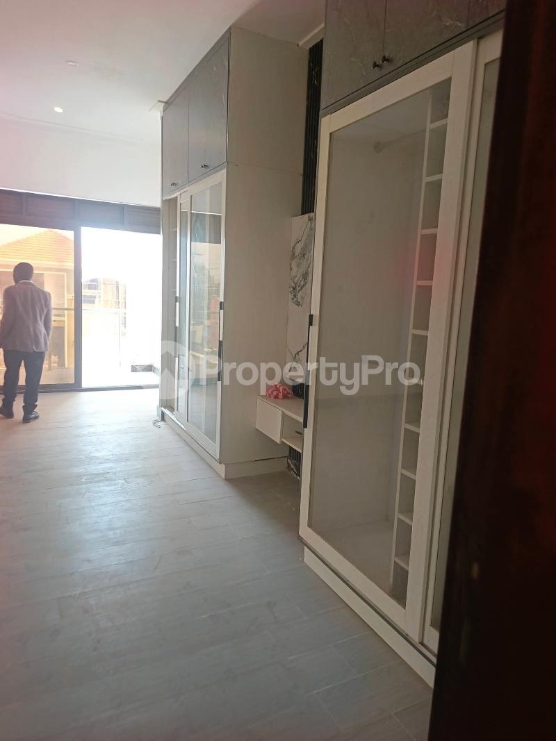 3 bedroom Apartment Block Apartment for rent Kyanja road  Kampala Central - 3