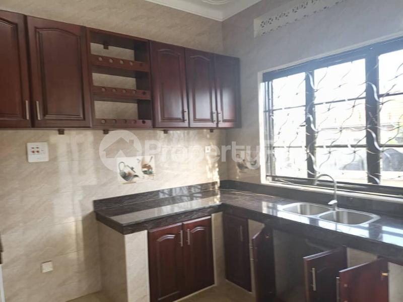5 bedroom Bungalow Apartment for rent Kyanja road Kampala Central - 0