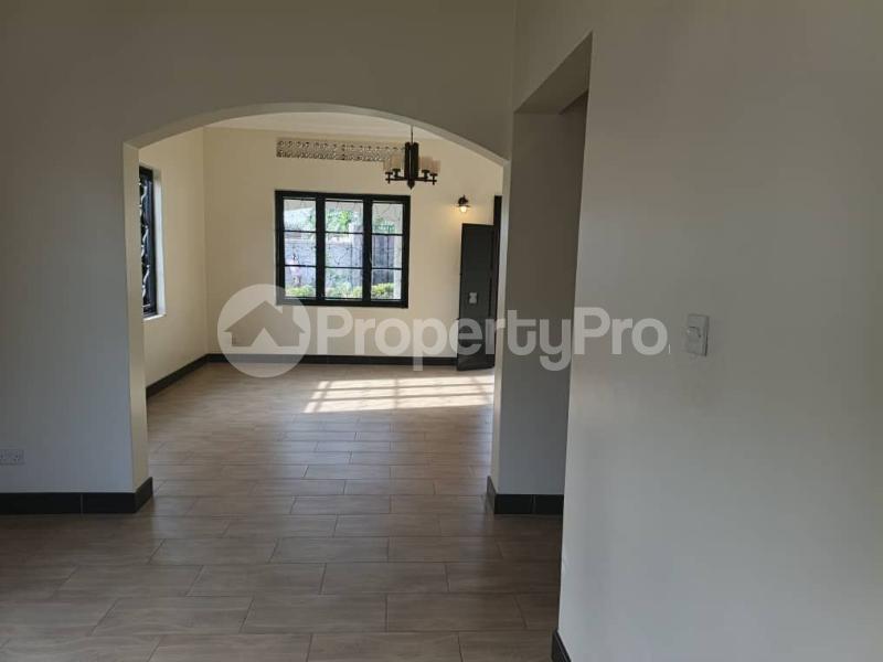 5 bedroom Bungalow Apartment for rent Kyanja road Kampala Central - 2