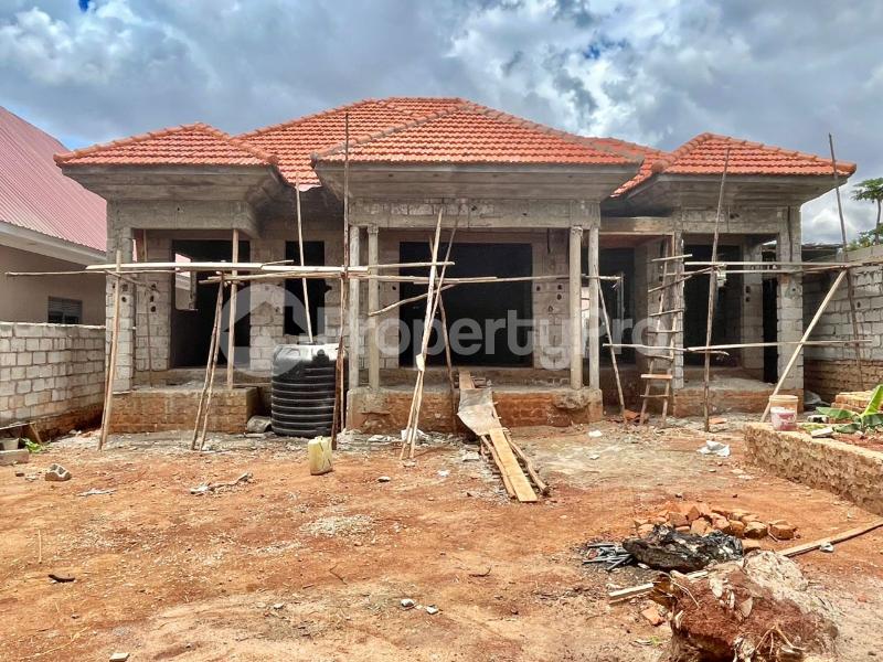 3 bedroom Villa for sale Kyanja komamboga Kampala Central Kampala Central - 1