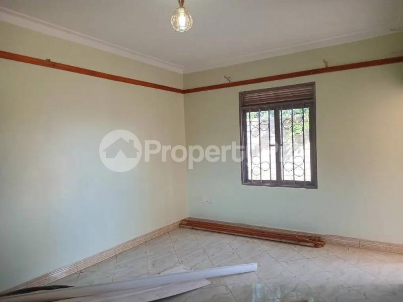 1 bedroom mini flat  Bungalow Apartment for rent Kyanja kisasi road Kisaasi Kampala Central - 4