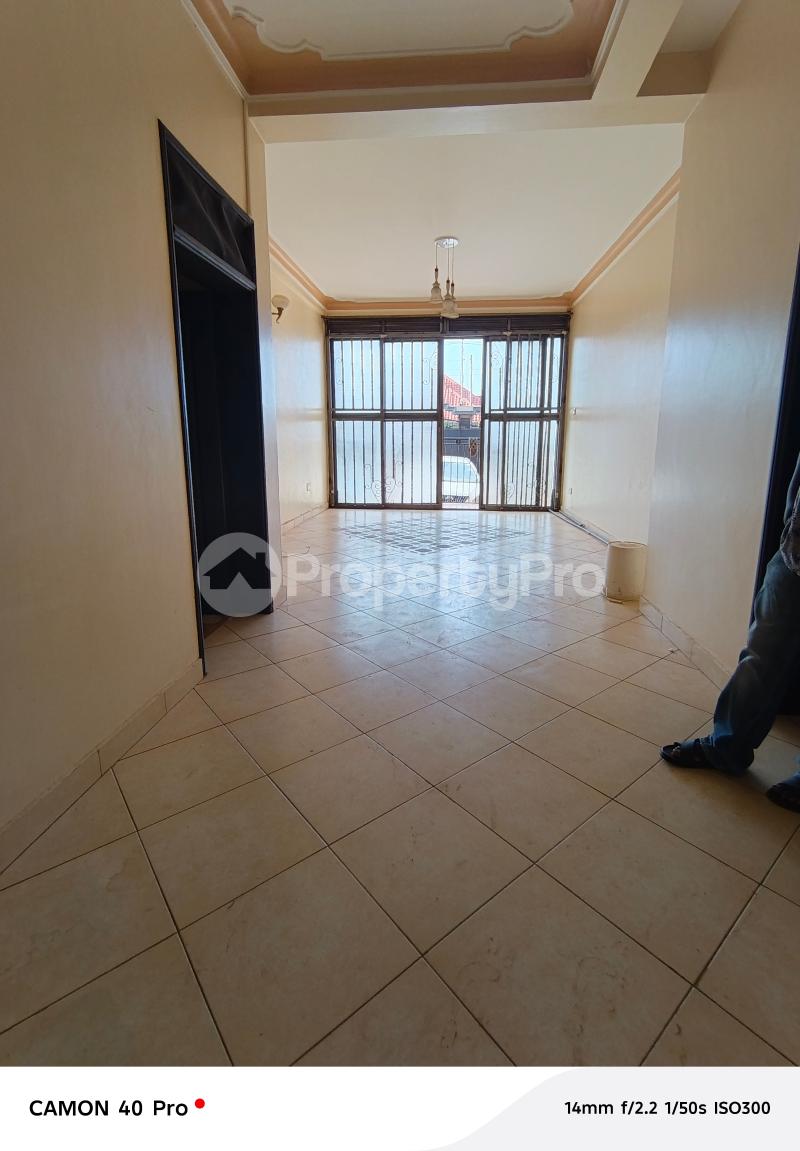 3 bedroom Apartment Block Apartment for rent Kyanja road  Kampala Central Kampala Central - 2