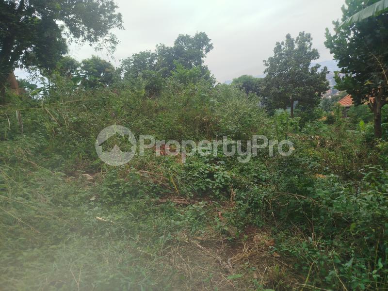 Land for sale This land is in seguku besides bunamwaya road Ssabagado-Makindye Wakiso Central - 0