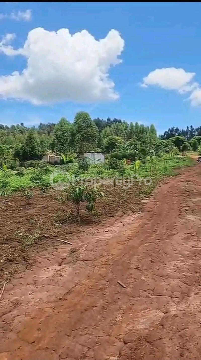 Land for sale Entebbe road sissa ngongolo nakawuka  Nsangi Wakiso Central - 1