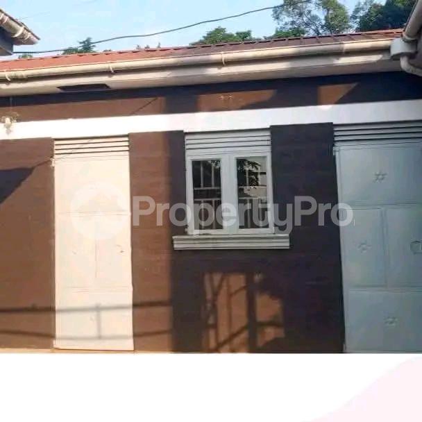 4 bedroom Bungalow Apartment for sale Kisaasi road  Kampala Central Kampala Central - 0