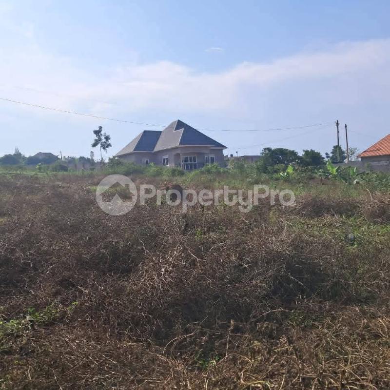 Land for sale Kasangati matuga road kiti Kawempe Wakiso Central - 1