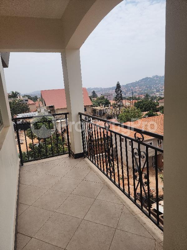 3 bedroom Apartment Block Apartment for rent Kulekana road Makindye Kampala Central - 1
