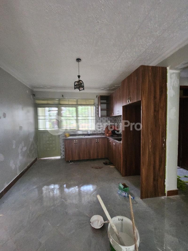 2 bedroom Apartment for rent Lukuli road Makindye Kampala Central - 1