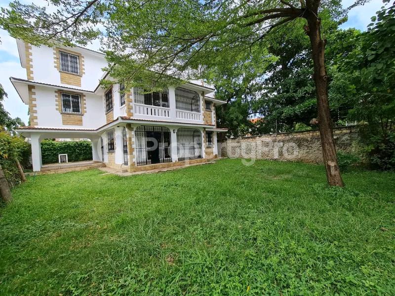 5 bedroom Townhouses Houses for rent Nyali Area Nyali Mombasa