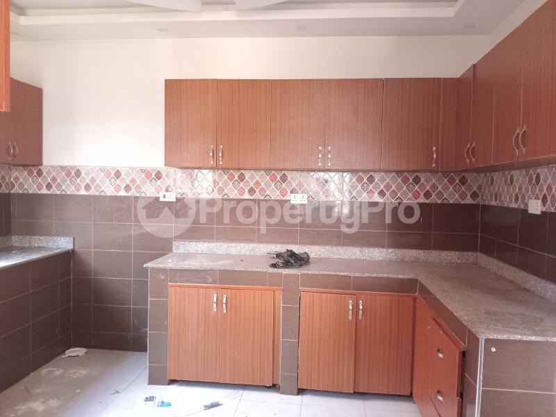 5 bedroom Bungalow Apartment for rent Najjera road Wakiso Central - 2