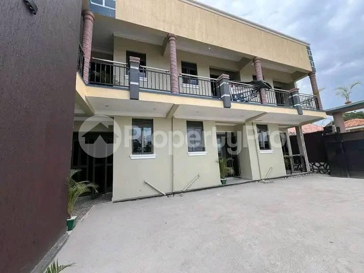 1 bedroom mini flat  Apartment Block Apartment for rent luzira road Kampala Central - 4