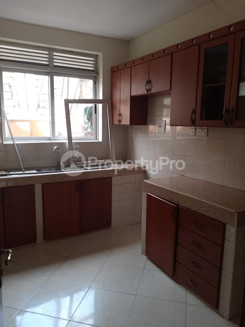 3 bedroom Apartment Block Apartment for rent Luzira road  Luzira Kampala Central - 11