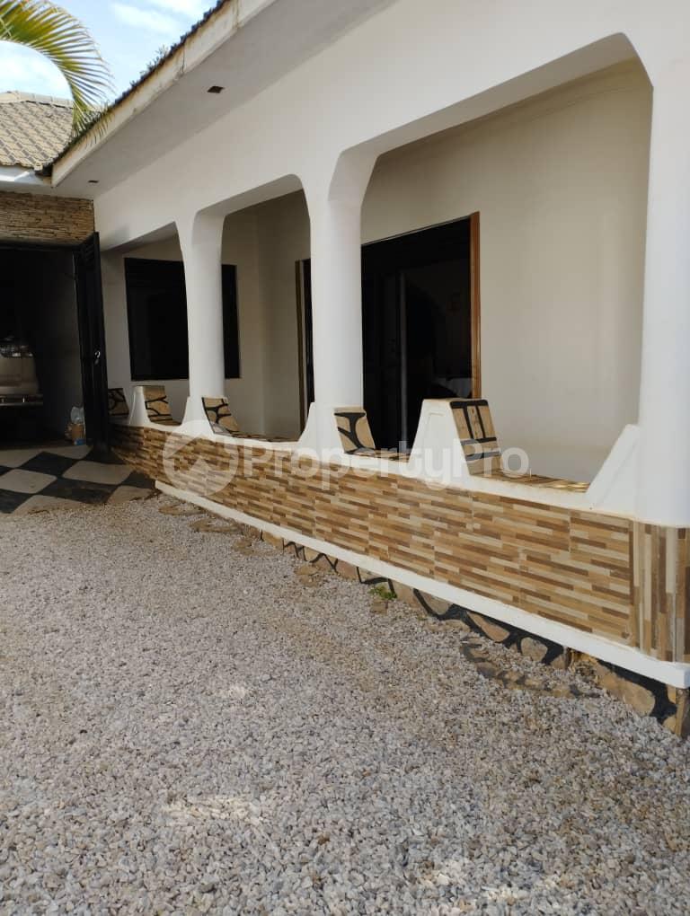 3 bedroom Bungalow Apartment for sale Seeta Namugongo road  Kampala Central Kampala Central - 7