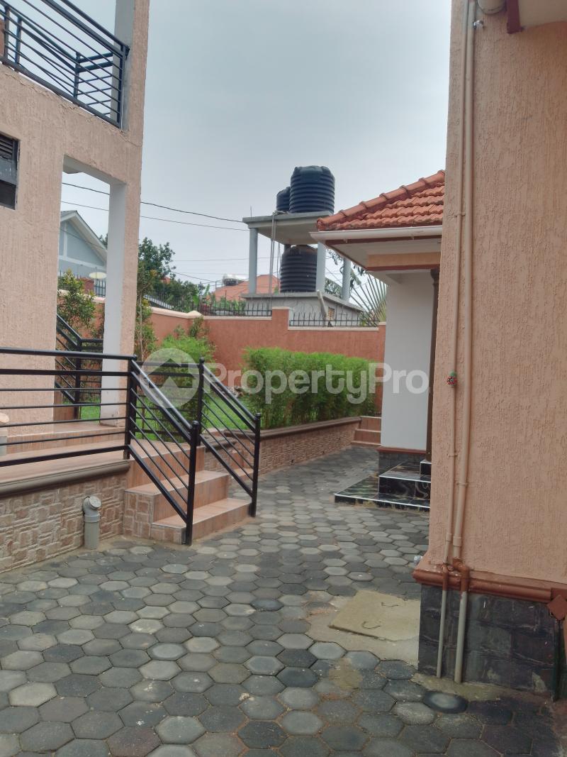 3 bedroom Bungalow Apartment for sale Kira  Kampala Central Kampala Central - 5