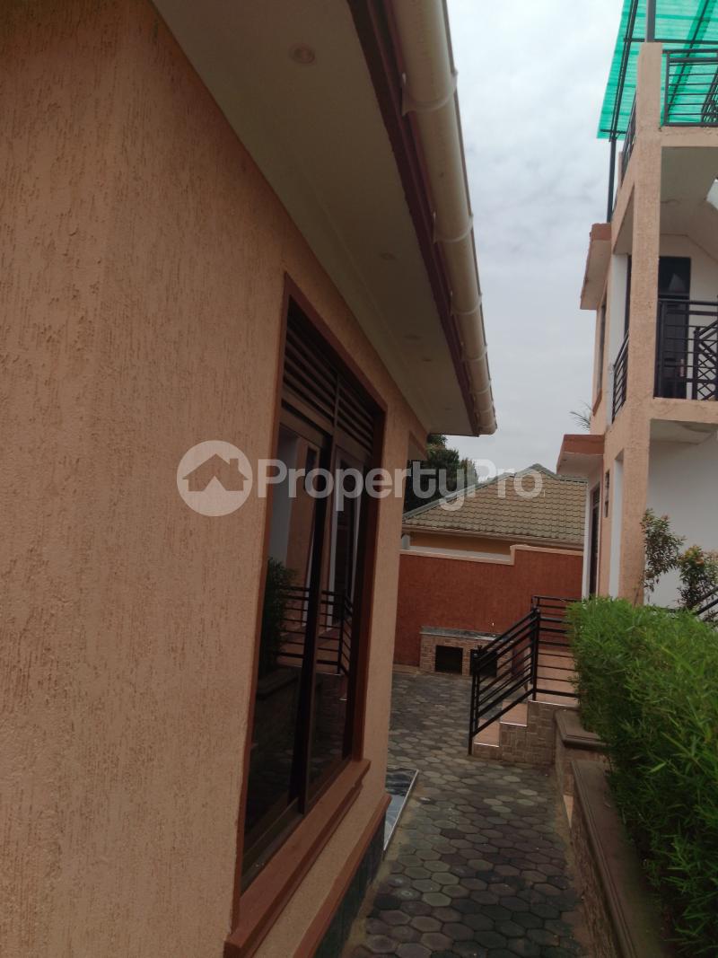 3 bedroom Bungalow Apartment for sale Kira  Kampala Central Kampala Central - 6