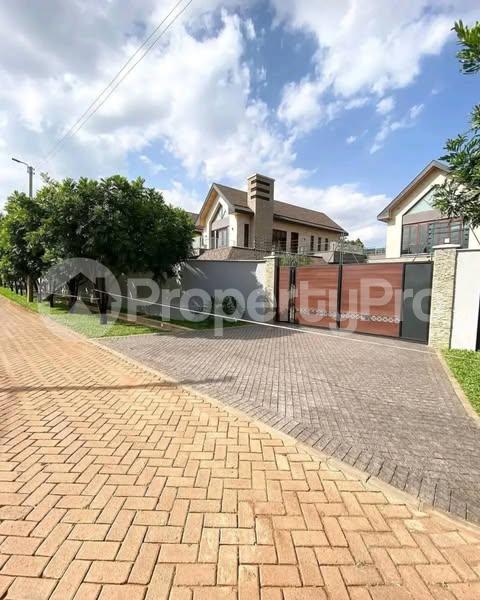 4 bedroom Flat&Apartment for sale Runda Nairobi