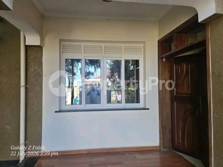 5 bedroom Apartment for sale Bbunga road  Kampala Central Kampala Central - 15