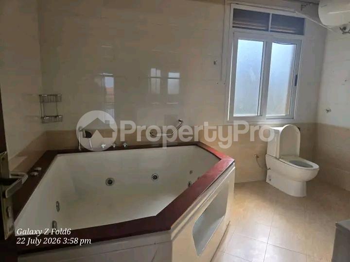 5 bedroom Apartment for sale Bbunga road  Kampala Central Kampala Central - 12
