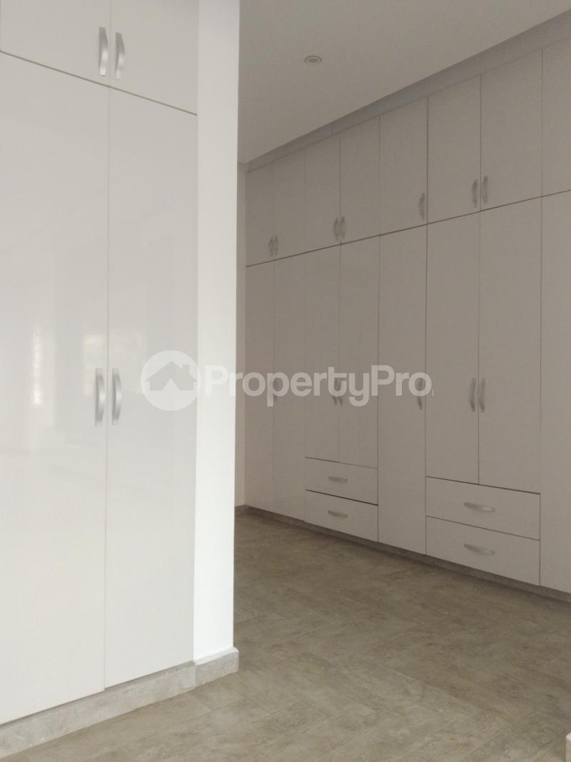 5 bedroom Apartment for sale Kira town  Kira Wakiso Central - 1