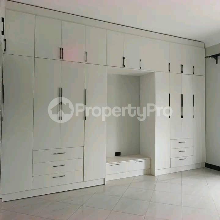 6 bedroom Apartment for sale Kyanja kugu road  Kampala Central Kampala Central - 6