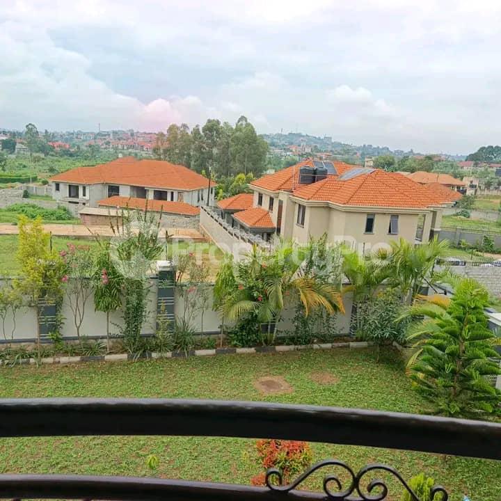 6 bedroom Apartment for sale Kyanja kugu road  Kampala Central Kampala Central - 1