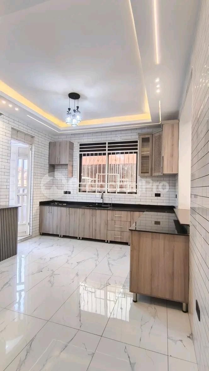 6 bedroom Apartment for sale Kyanja kugu Kampala Central Kampala Central - 0