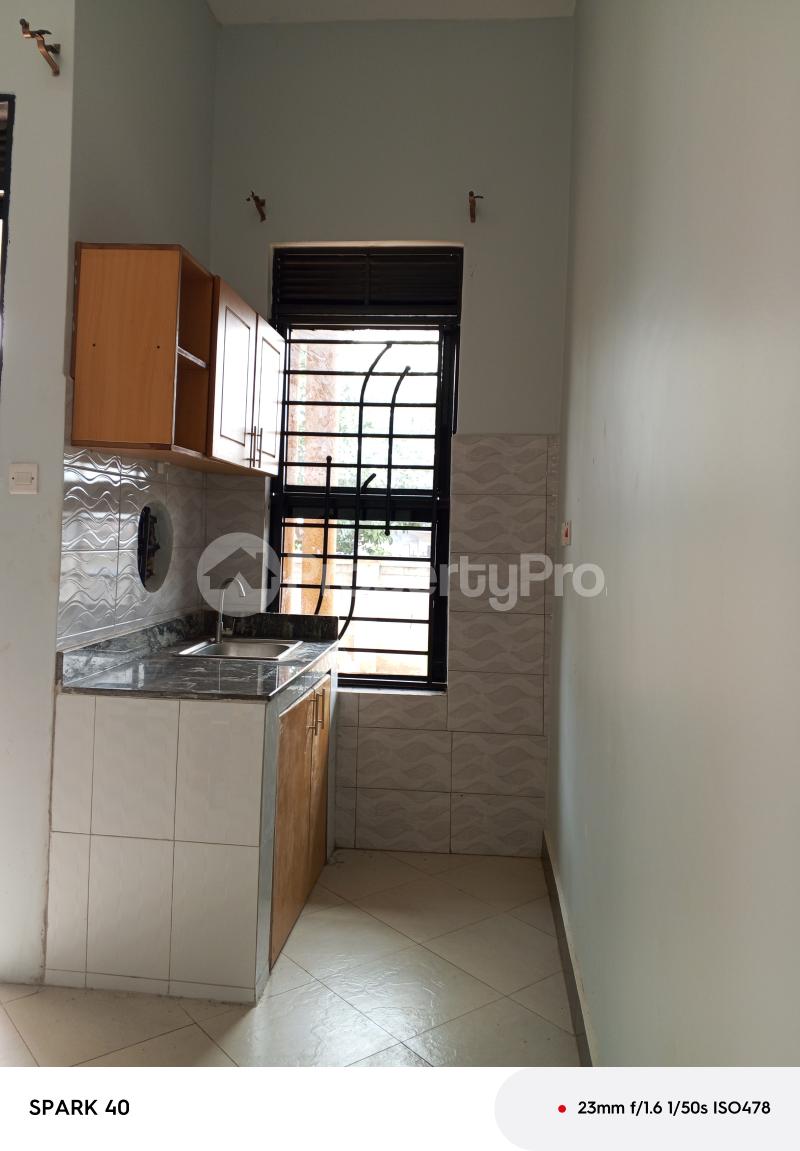 1 bedroom mini flat  Bungalow Apartment for rent Kyanja road  Kampala Central Kampala Central - 5