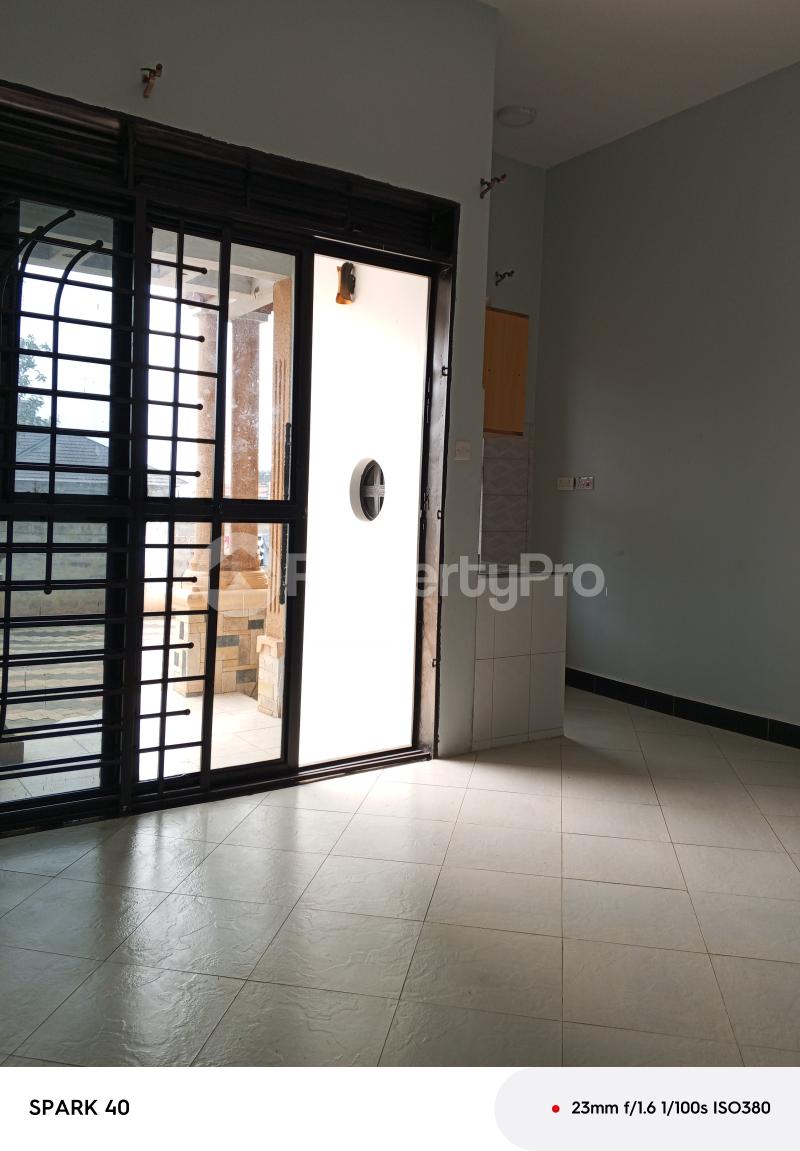 1 bedroom mini flat  Bungalow Apartment for rent Kyanja road  Kampala Central Kampala Central - 2