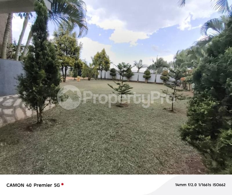 4 bedroom Bungalow Apartment for sale Kira mulawa  Kira Wakiso Central - 1