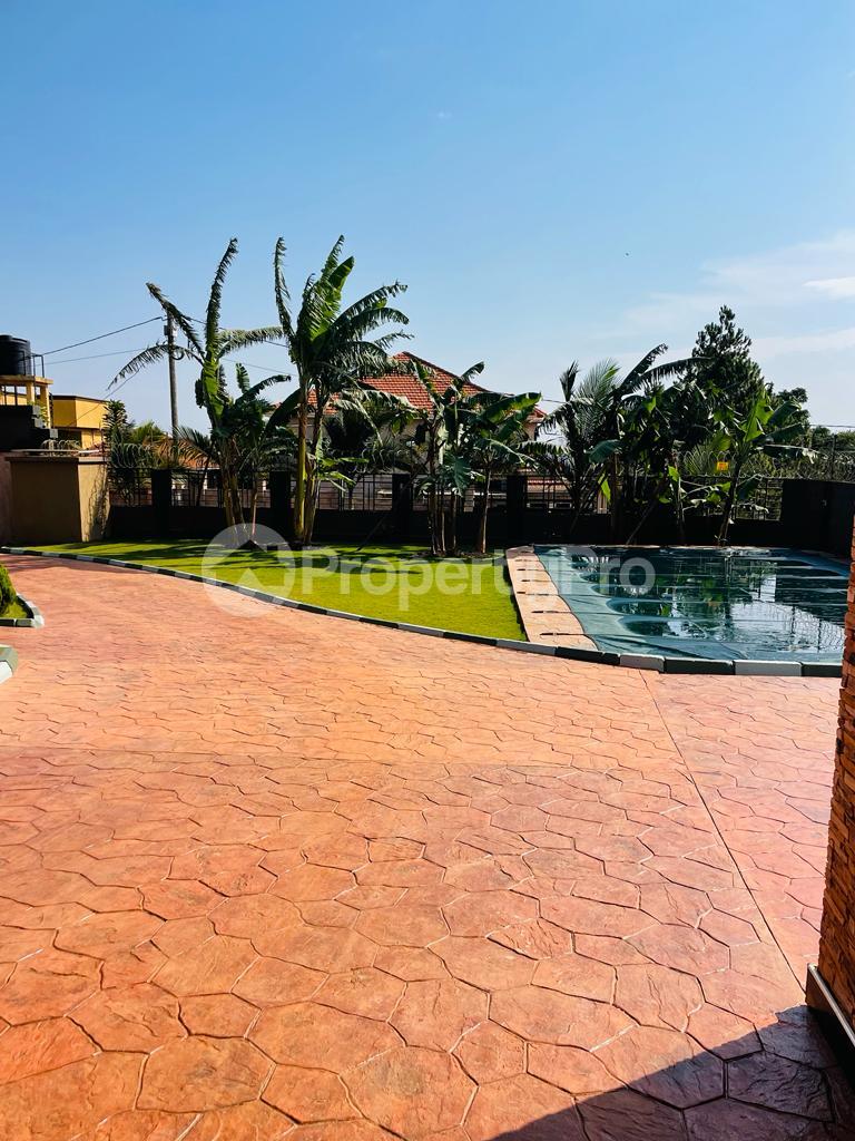 6 bedroom Villa for sale Kira mulawa  Kira Wakiso Central - 1