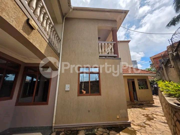 5 bedroom Apartment for sale Kyanja road  Kampala Central Kampala Central - 7