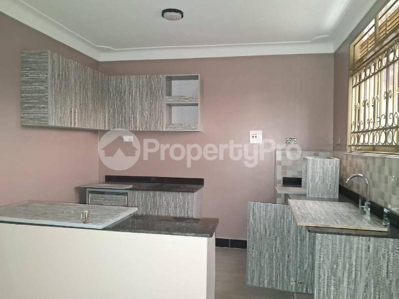 2 bedroom Apartment Block Apartment for rent Mbalwa road Wakiso Central - 6