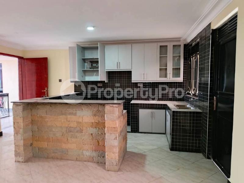 2 bedroom Apartment Block Apartment for rent Mbalwa road Wakiso Central - 6