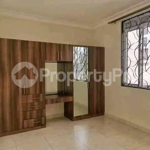 4 bedroom Apartment Block Apartment for rent Mbuya road  Mbuya Kampala Central - 1