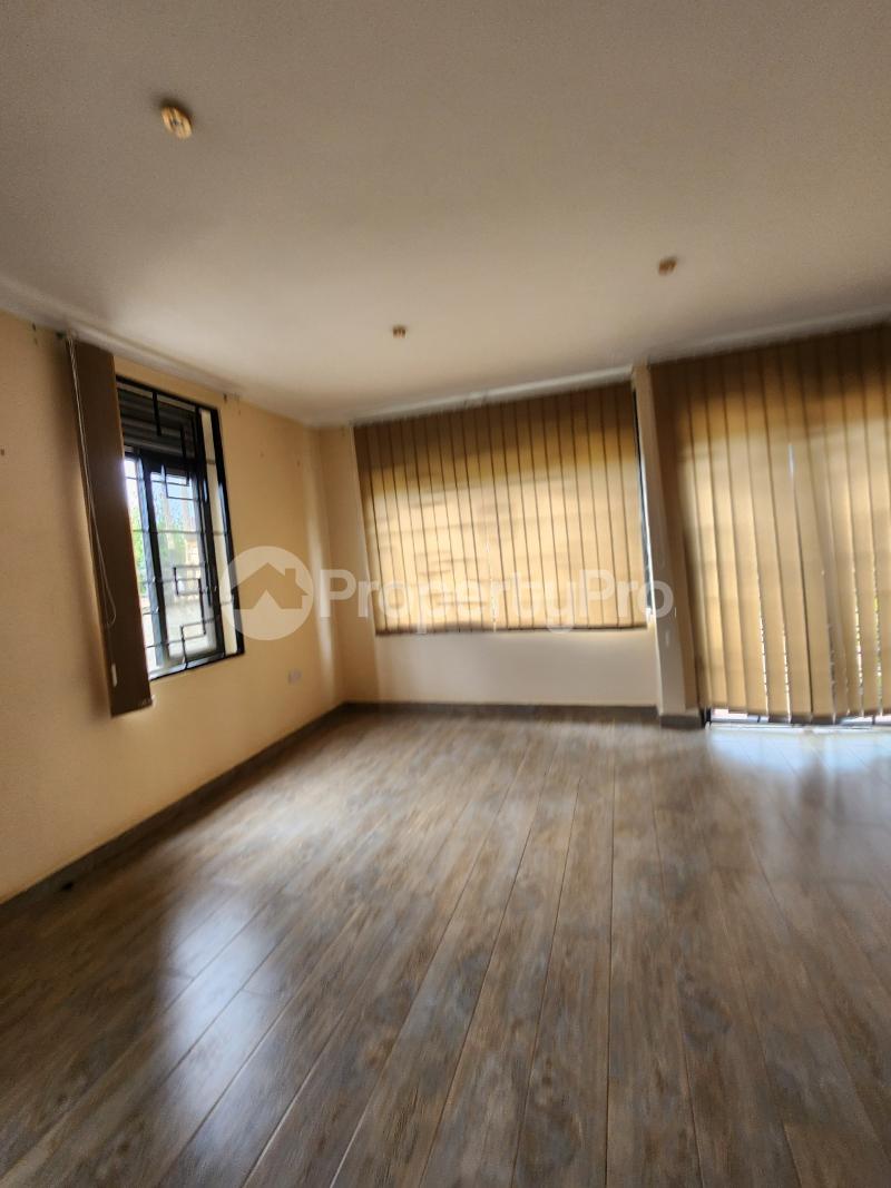 2 bedroom Apartment for rent Bukasa road Makindye Kampala Central - 1