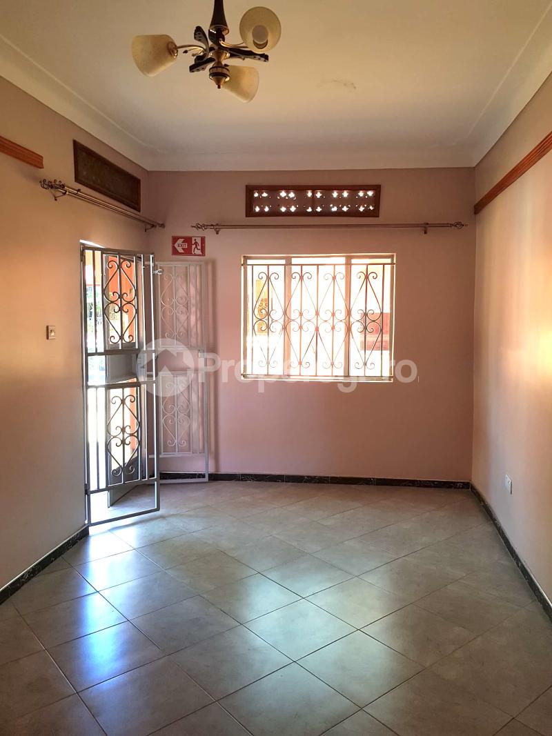 2 bedroom Apartment Block Apartment for rent Plot 5133, Block 265, Zana–Bunamwaya Ssabagado-Makindye Wakiso Central - 4