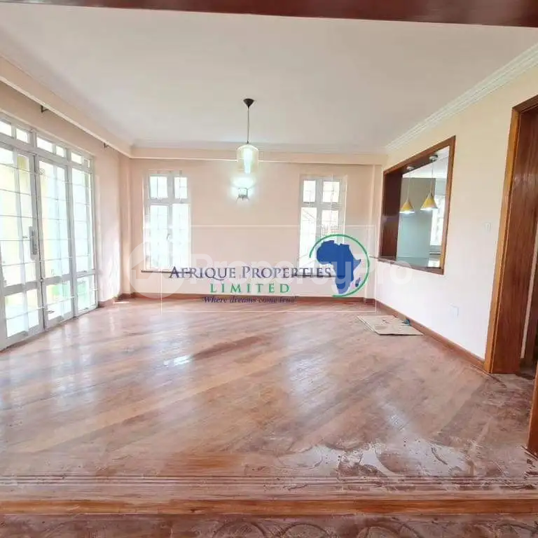 5 bedroom Townhouse for sale Kiambu Road Nairobi