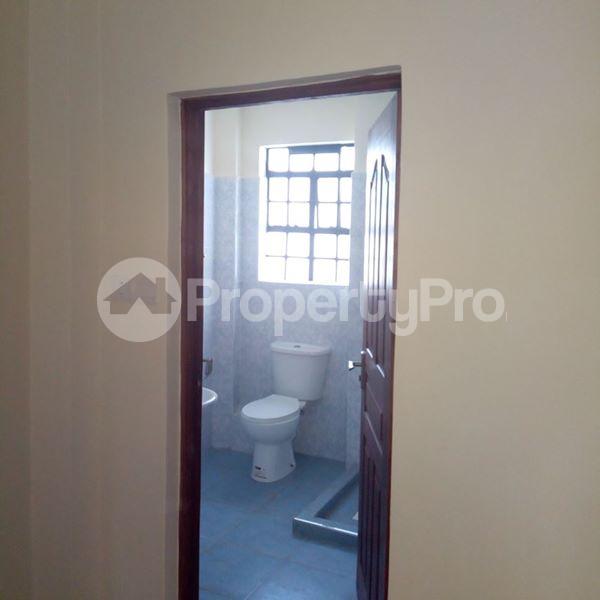 1 bedroom mini flat Townhouses Houses for rent WALUKU WAIYAKI WAY OPP