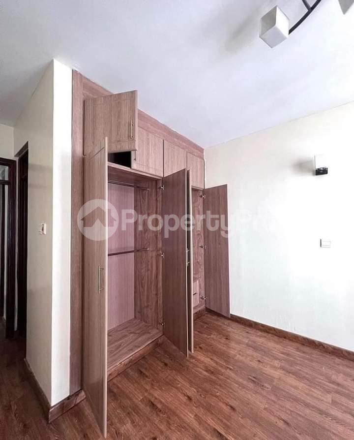 3 bedroom Bungalow Houses for rent Elgon View close to Moi Teaching and